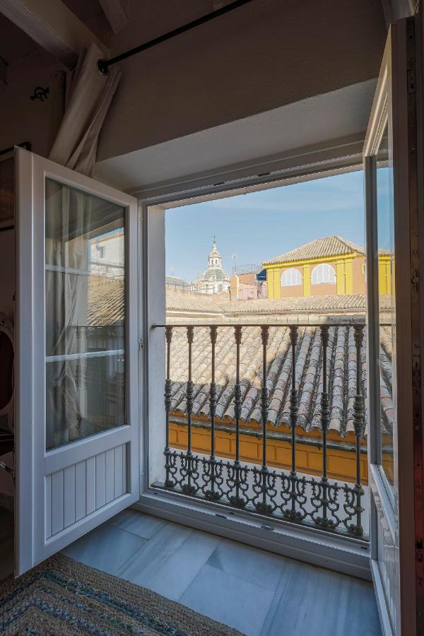 Apt. Casa Palacio Santa Cruz Cathedral Views - Seville Luaran gambar